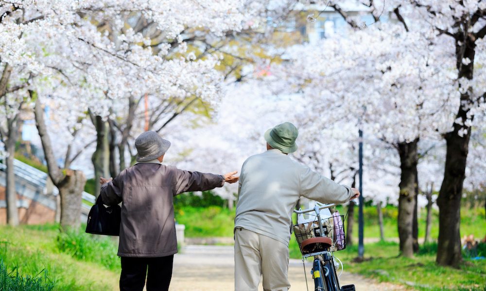 Study projects Japanese population will live longer