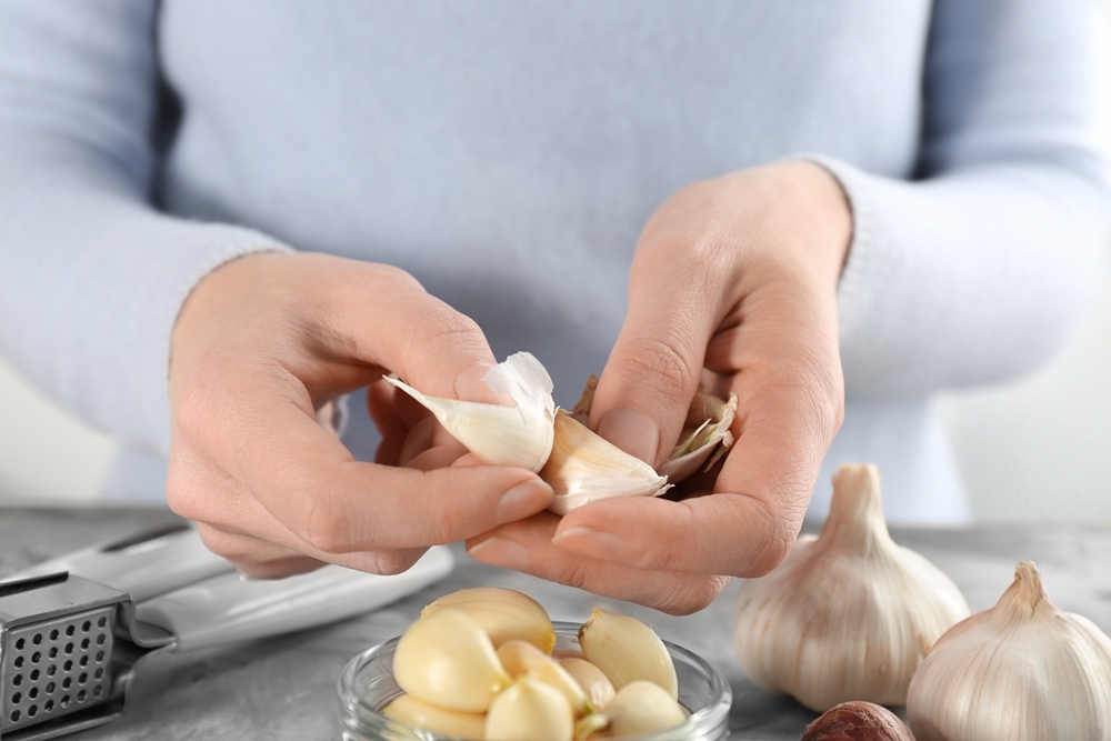Garlic could help preserve muscle strength in old age – study